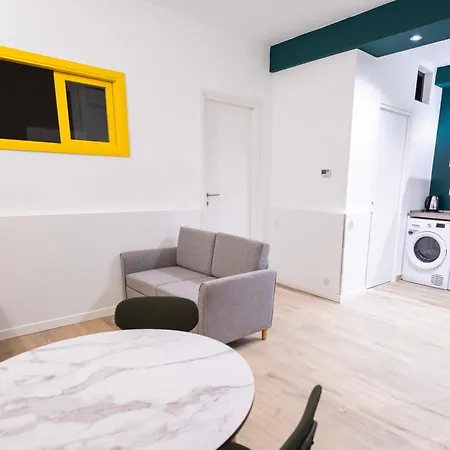 Flat In Center * Palermo